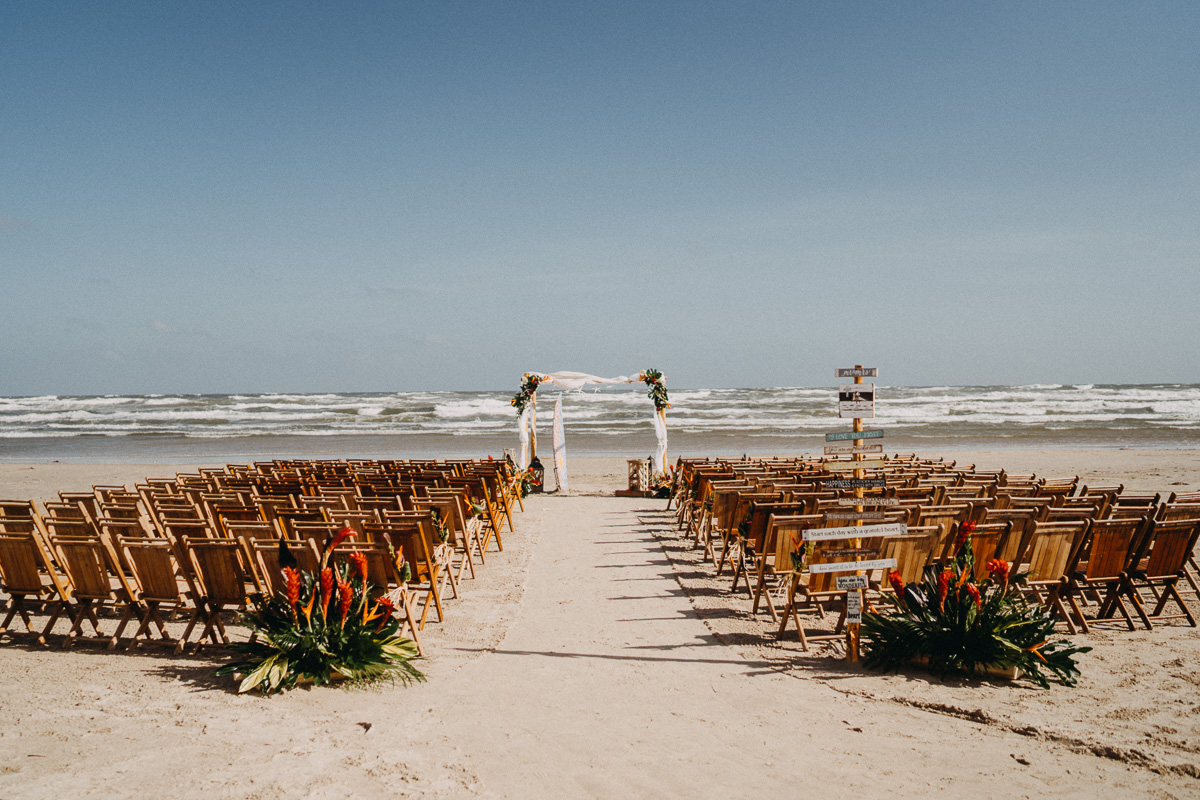 Megan Joe S Port Aransas Beach Wedding Lone Oak Studios